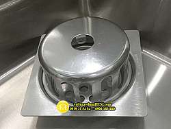 cau-chan-rac-san-thuong-inox-304-d90