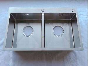 chau-rua-chen-inox-304-cao-cap-2-hoc-roland-rl8248v