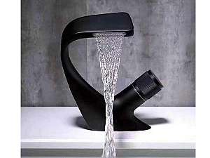 voi-lavabo-nong-lanh-den-cao-cap