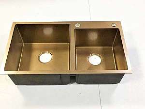 bon-rua-chen-inox-2-ngan-lech-nano-vang-k8045l