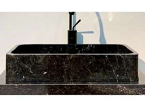 bon-rua-tay-da-tu-nhien-mau-den-dat-ban-eximstone-dcn37