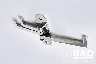 moc-ao-inox-chia-3-gan-tuong-bn-160