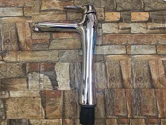 voi-lavabo-nong-lanh-than-cao-effegi-efa-2402