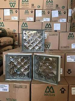 gach-kinh-lay-sang-dong-tam-hoa-van-kim-cuong